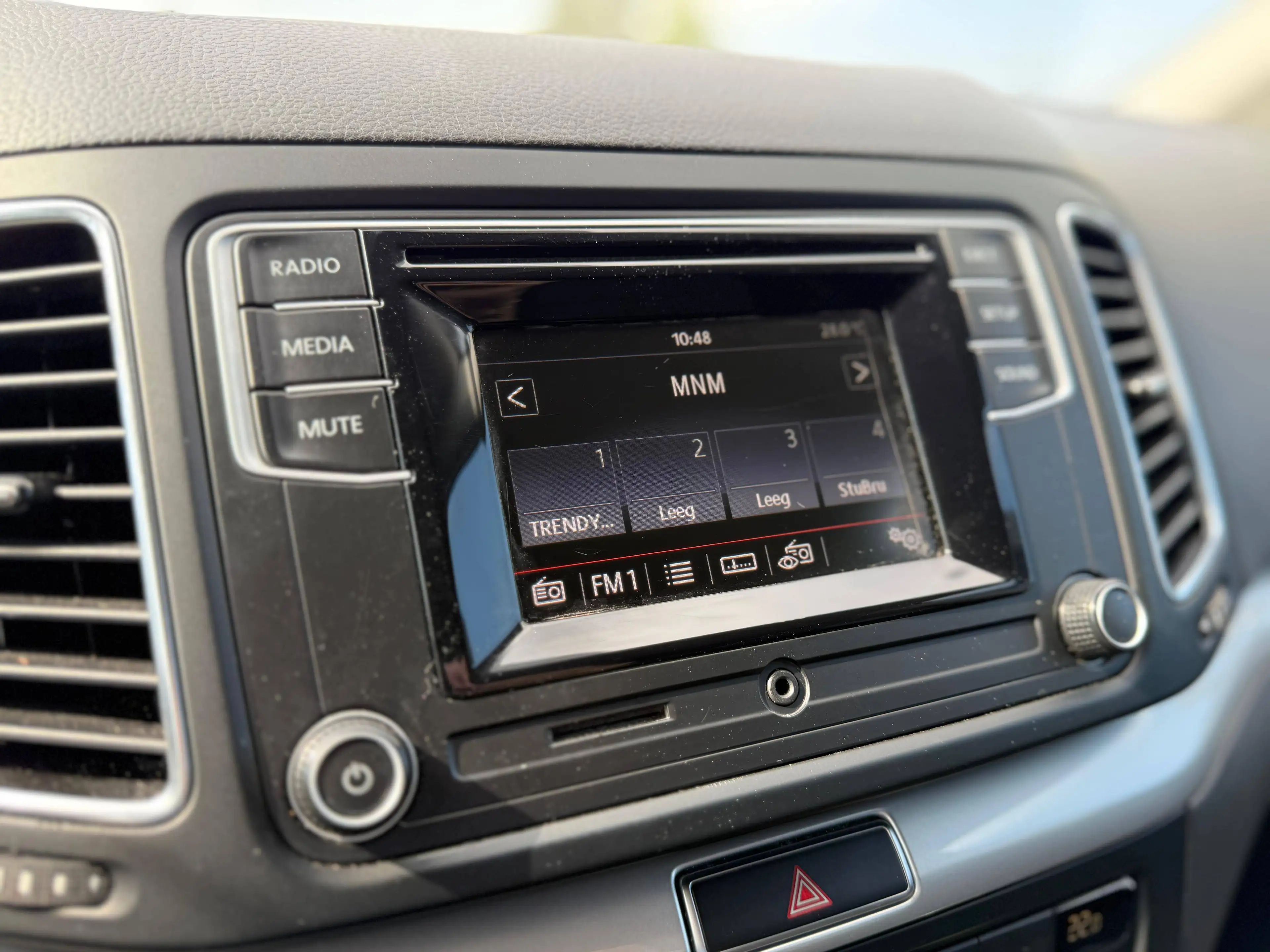 Volkswagen Sharan TDi / 2.0 Diesel / 7-zitplaatsen / euro 6b / 12 mnd Waarborg — photo 36