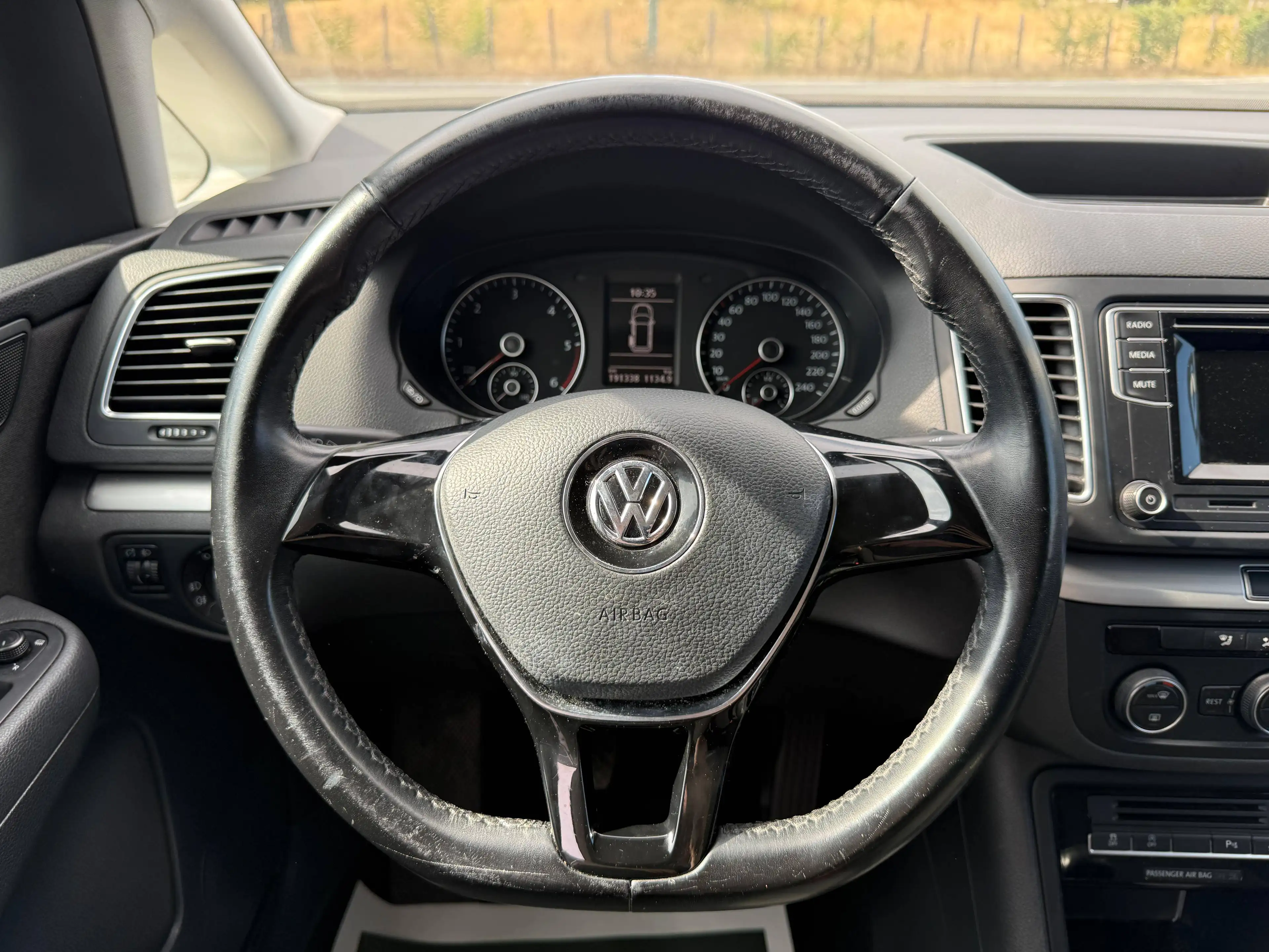 Volkswagen Sharan TDi / 2.0 Diesel / 7-zitplaatsen / euro 6b / 12 mnd Waarborg — photo 28