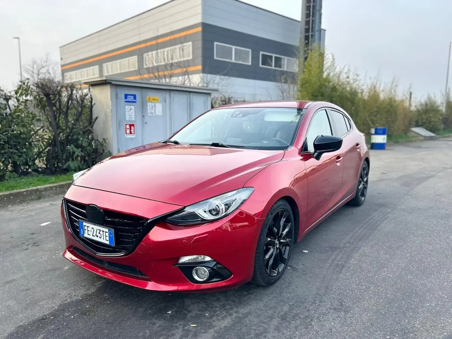 Mazda 3 3 III 2013 5p 1.5d Exceed 105cv auto Rosso - 1