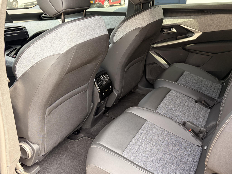 Peugeot 5008 e-5008 Allure Avantage 73 kWh 7p | Parkeercamera | — photo 13