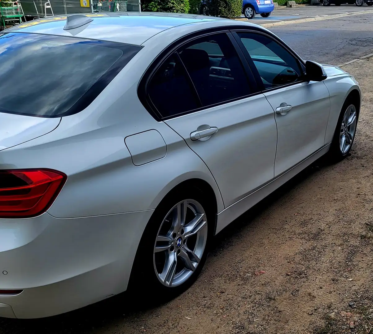BMW 318 d - 2