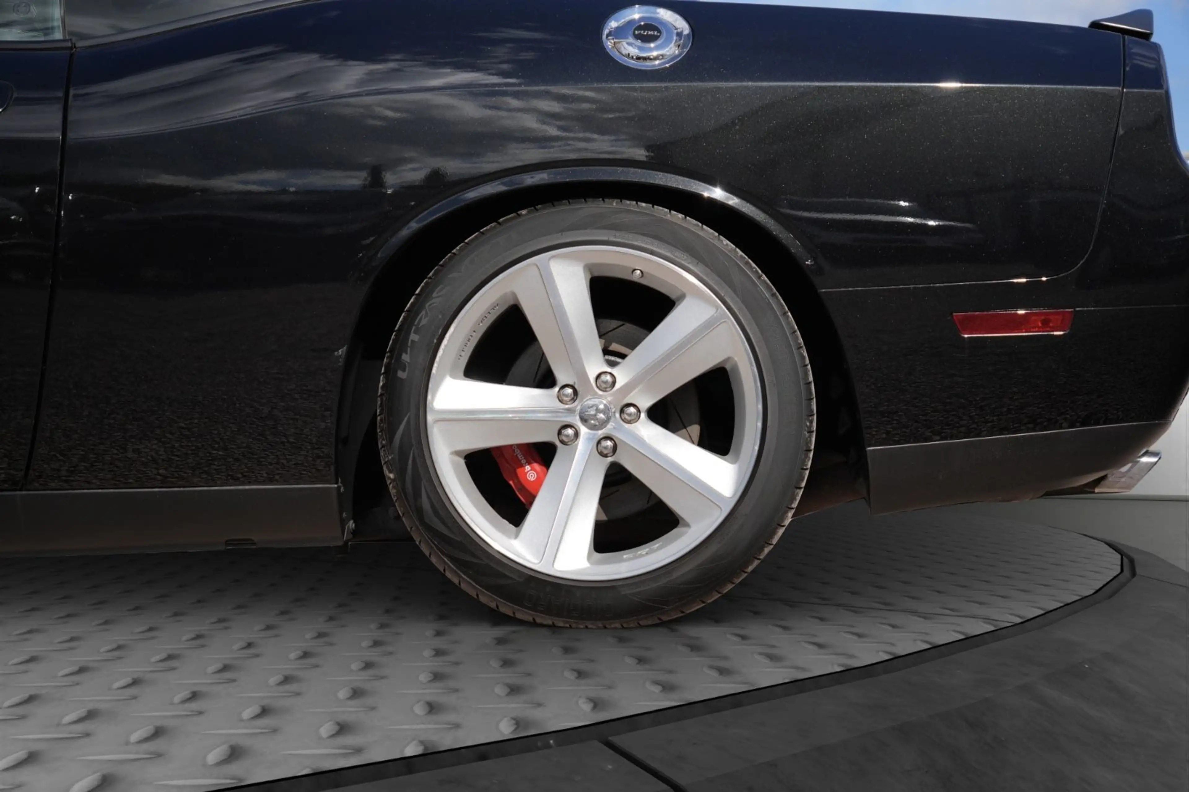 Dodge Challenger 6.1 V8 SRT-8/NAVI/PDC/UNFALLFREI — photo 41