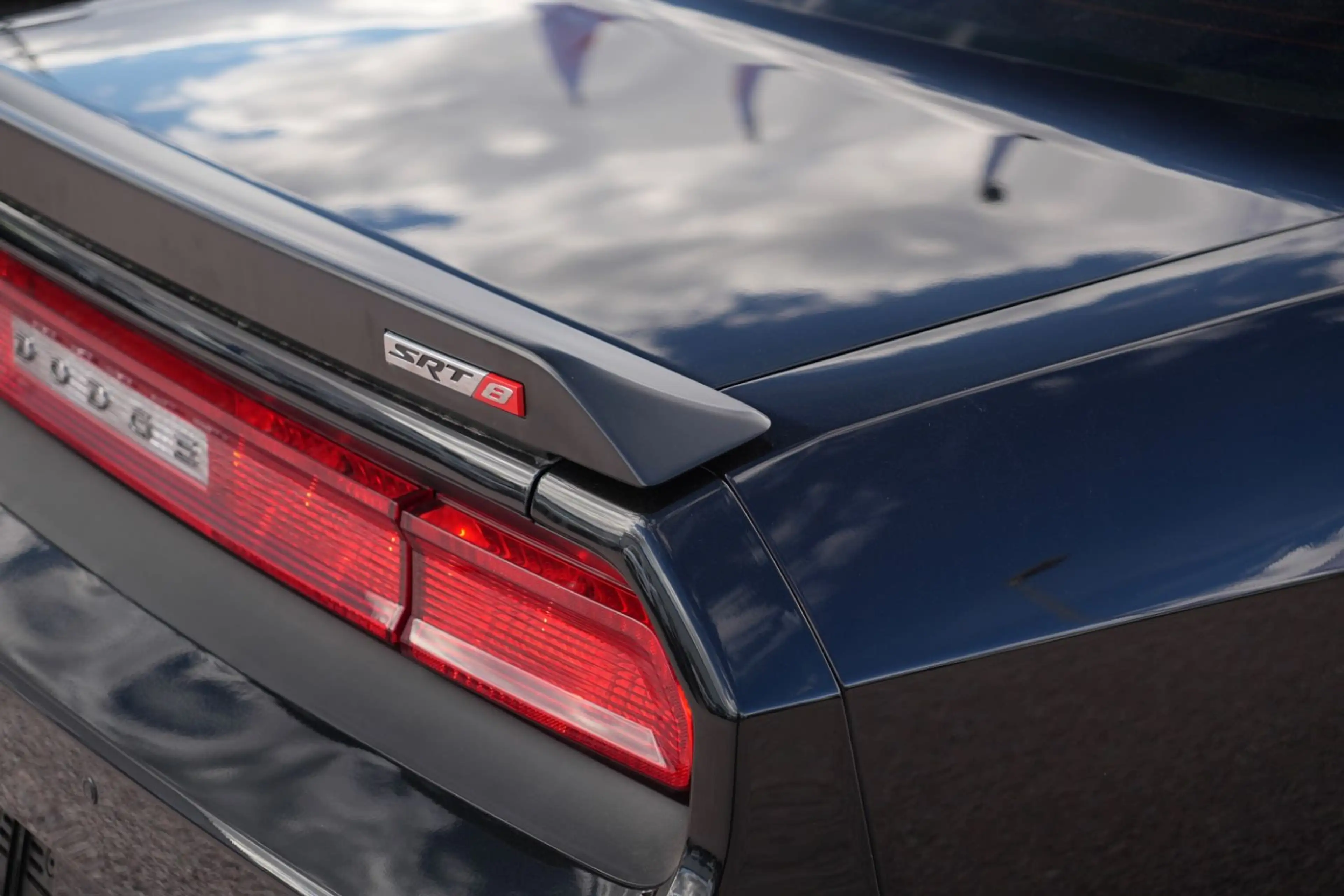 Dodge Challenger 6.1 V8 SRT-8/NAVI/PDC/UNFALLFREI — photo 39