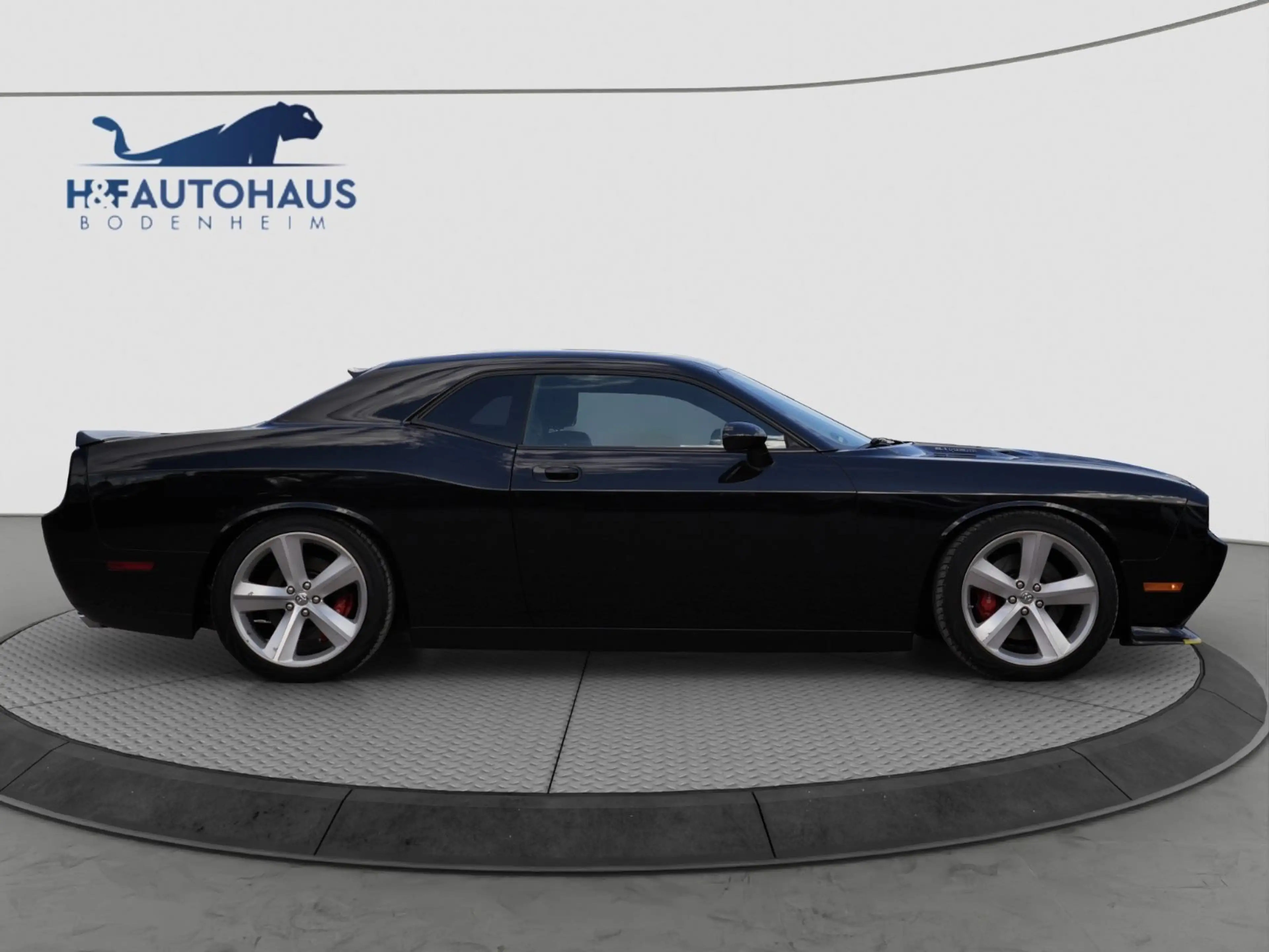Dodge Challenger 6.1 V8 SRT-8/NAVI/PDC/UNFALLFREI — photo 4