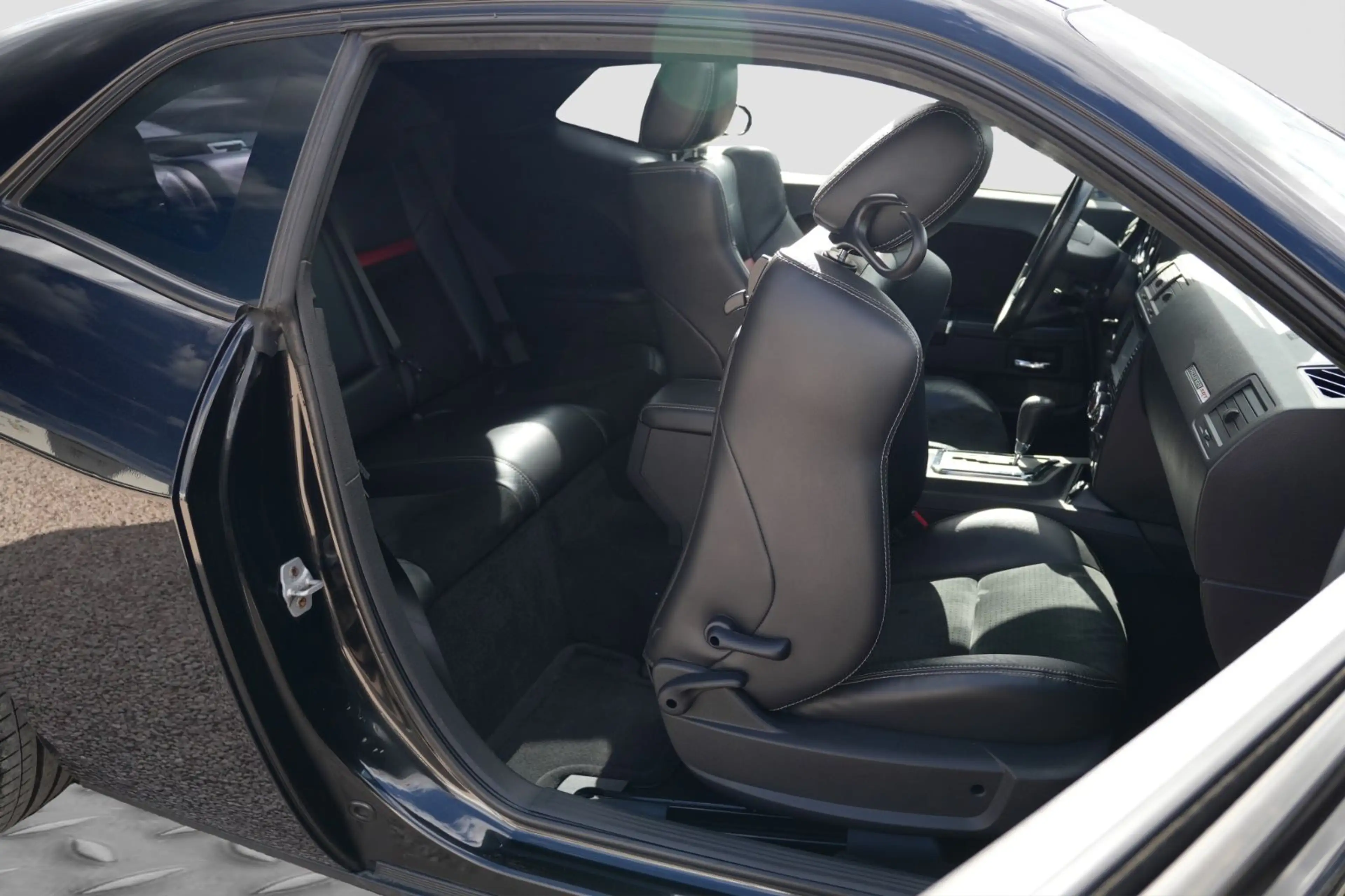 Dodge Challenger 6.1 V8 SRT-8/NAVI/PDC/UNFALLFREI — photo 24