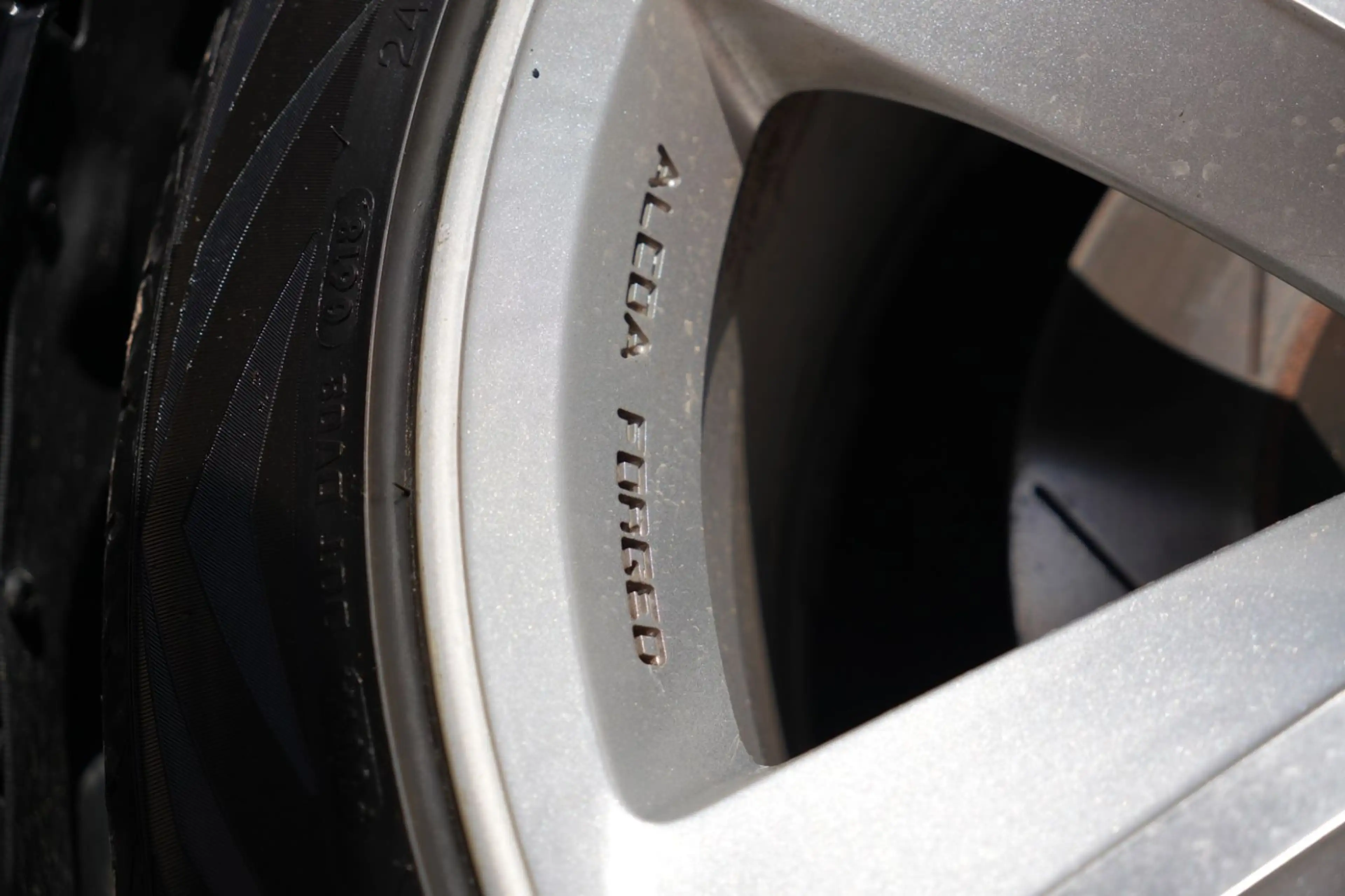 Dodge Challenger 6.1 V8 SRT-8/NAVI/PDC/UNFALLFREI — photo 44