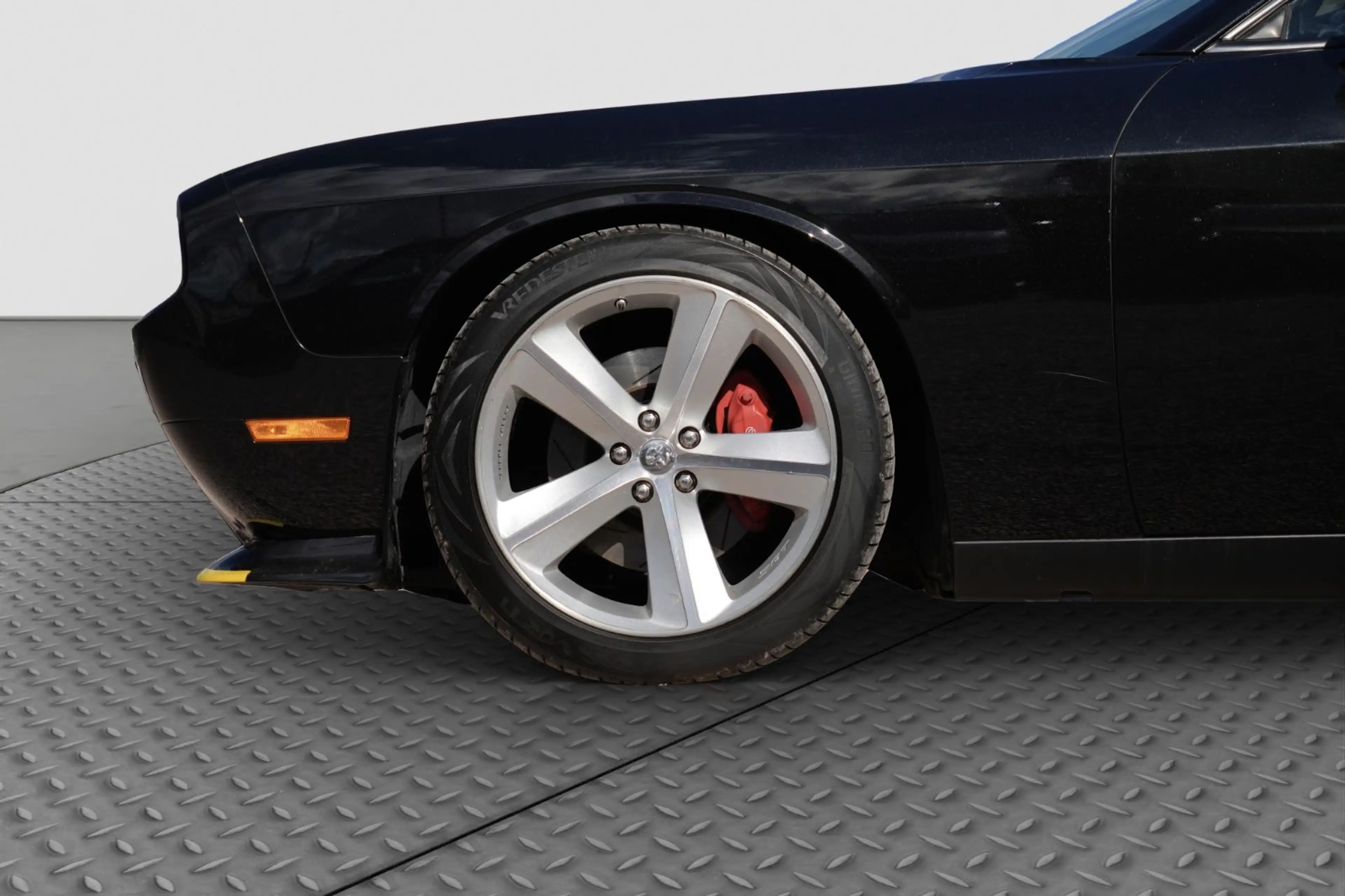 Dodge Challenger 6.1 V8 SRT-8/NAVI/PDC/UNFALLFREI — photo 40