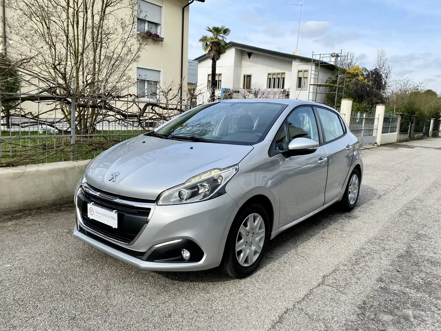 Peugeot 208 5p 1.2 puretech Active 82cv Distribuzione fatta! Grau - 1