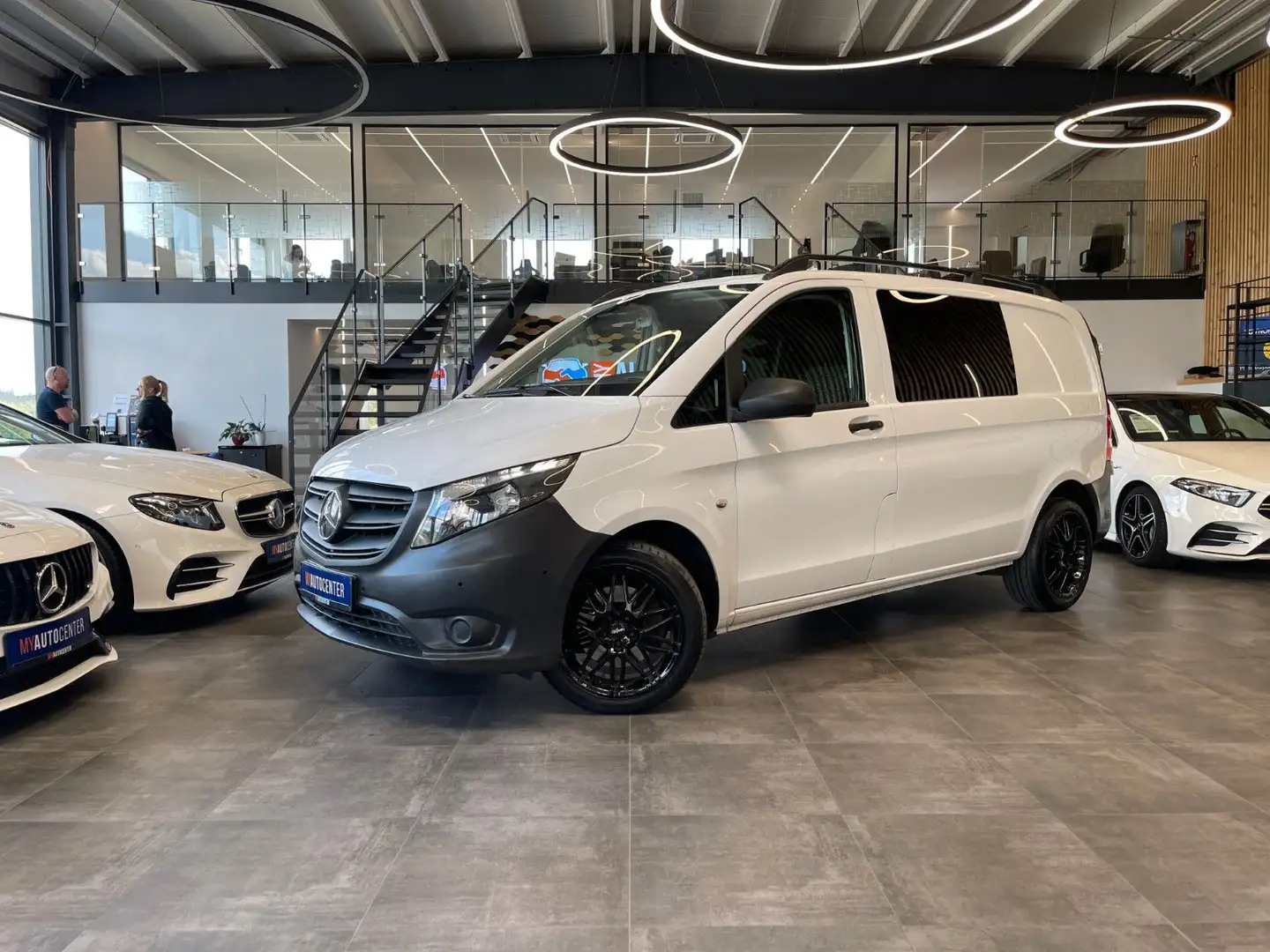 Mercedes-Benz Vito Mixto 116 CDI RWD kompakt*Navi*AHK*Kamera* Weiß - 1