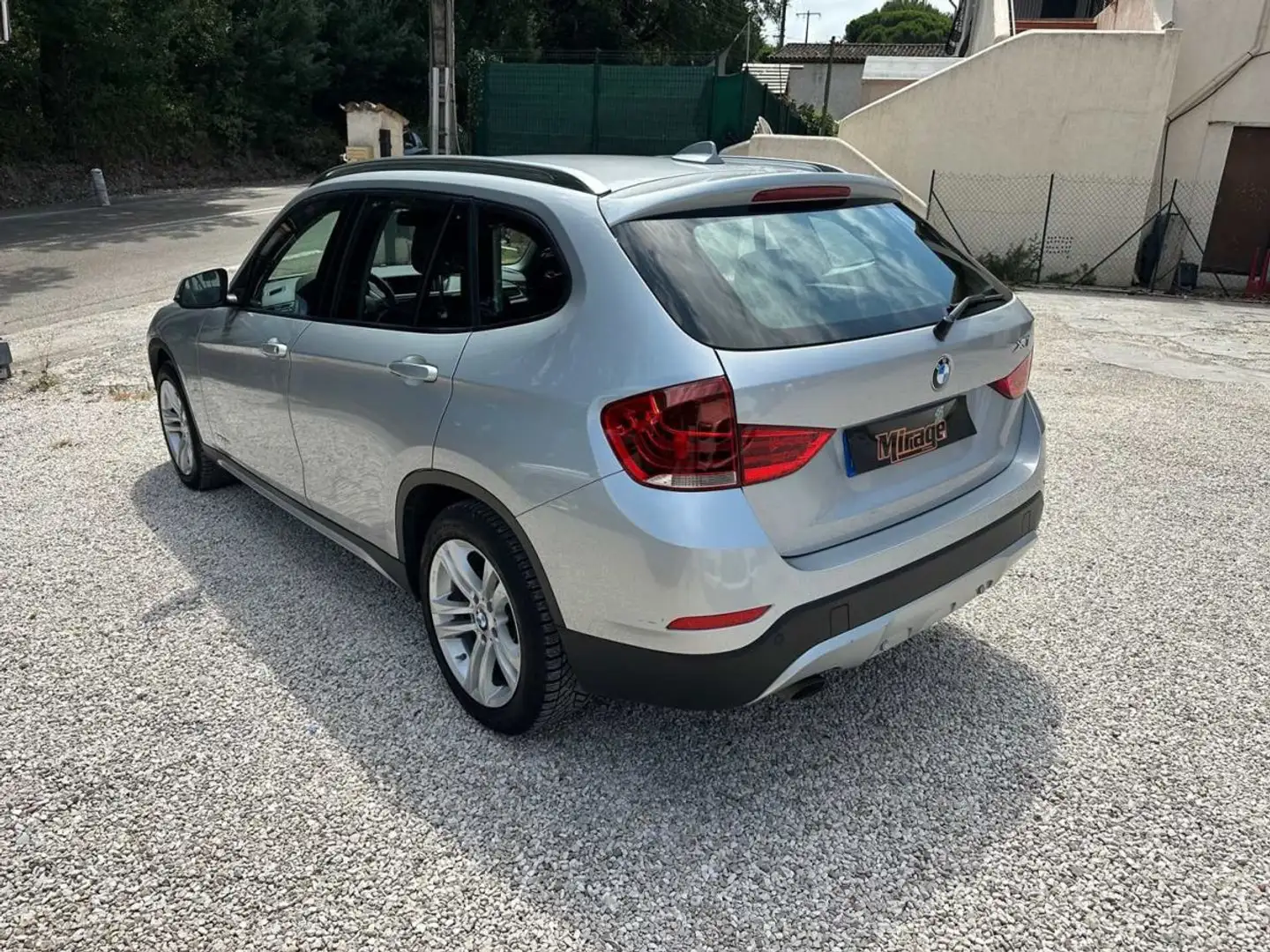 BMW X1 BMW X1 (E84) (2) XDRIVE18D XLINE BVA8 107800KMS Gris - 2