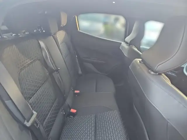 Renault Clio view 8