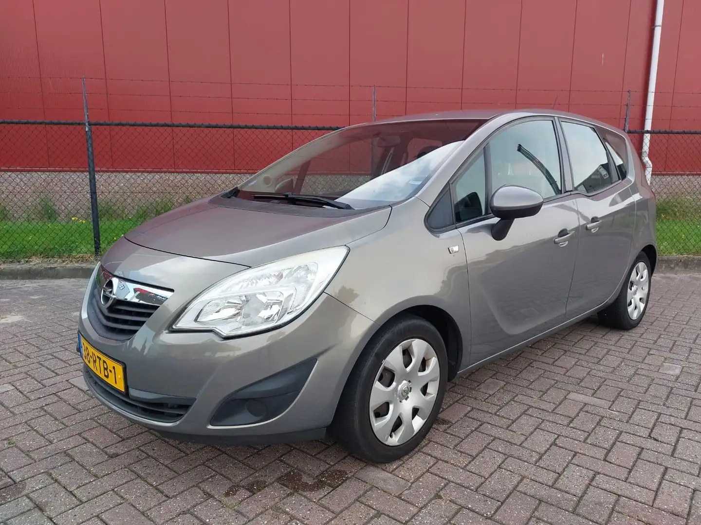 Opel Meriva 1.4 Turbo Edition Bruin - 1