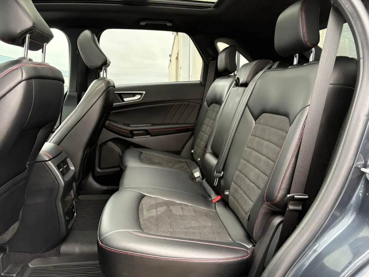 Ford Edge снимка Ford Edge