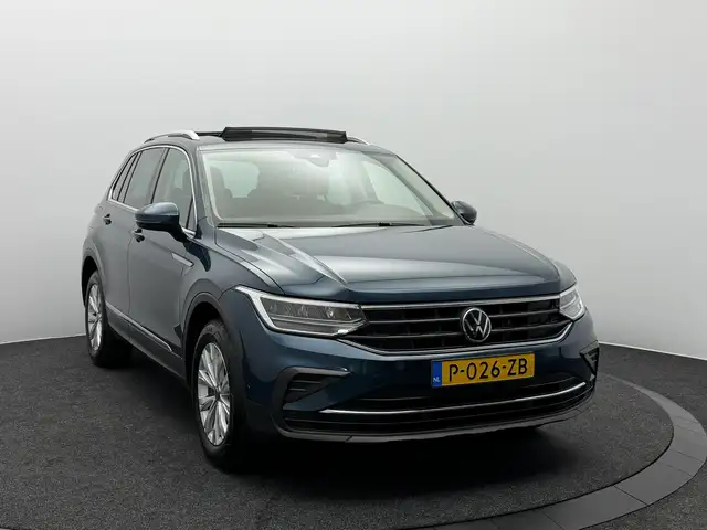 Volkswagen Tiguan view 8