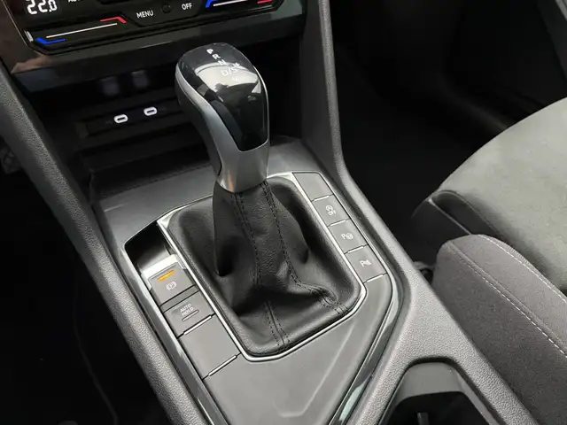 Volkswagen Tiguan view 6