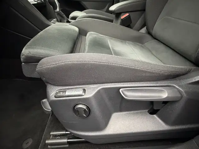 Volkswagen Tiguan view 11