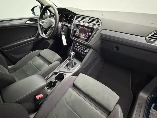 Volkswagen Tiguan view 13