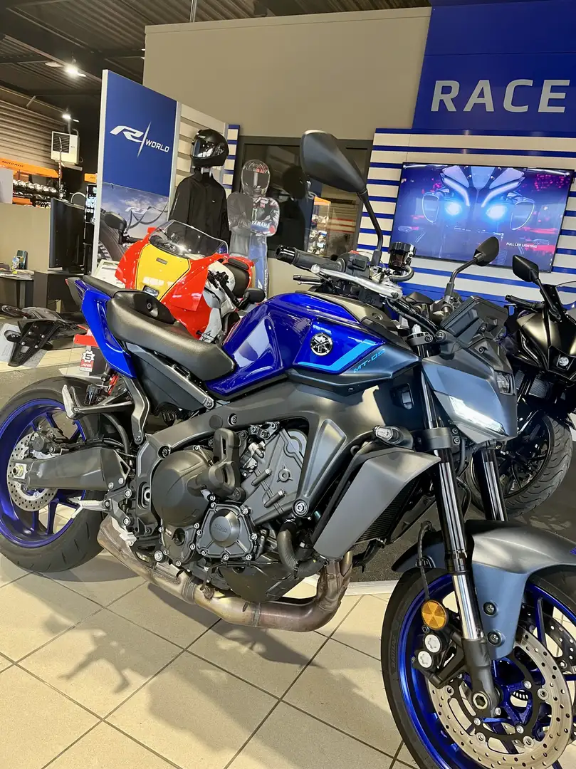 Yamaha MT-09 Azul - 1