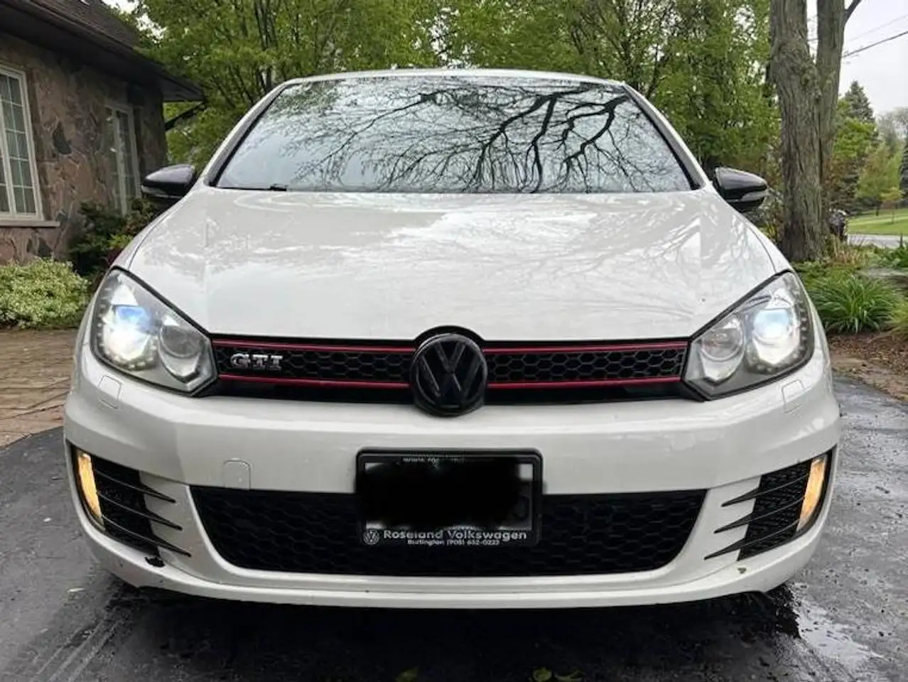 Volkswagen Golf GTI снимка Volkswagen Golf GTI