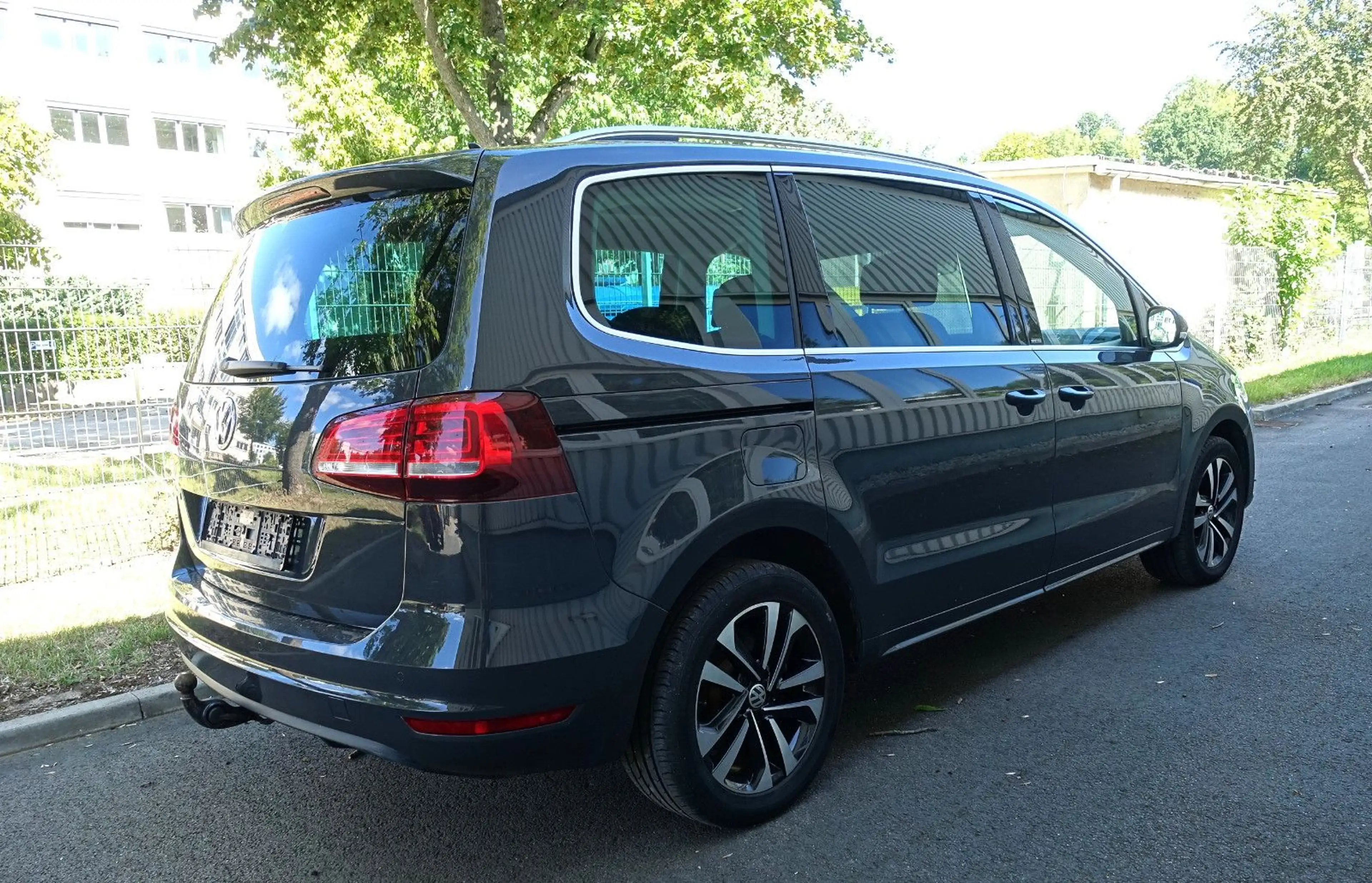 Volkswagen Sharan 1.4 TSI DSG UNITED*PANO*e.TÜREN*7Sitz*AHK — photo 5