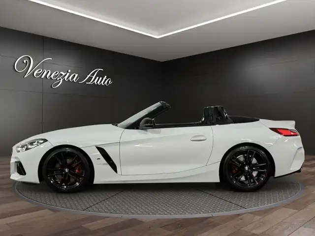 BMW Z4 view 3