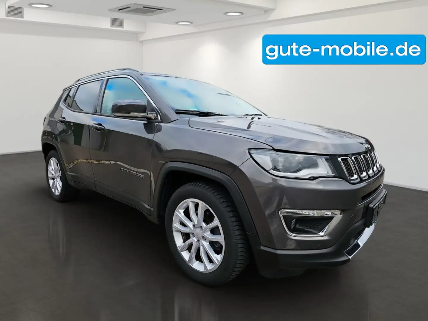 Jeep Compass 1.3 T-GDI Limited 4x2 DCT Grey - 1