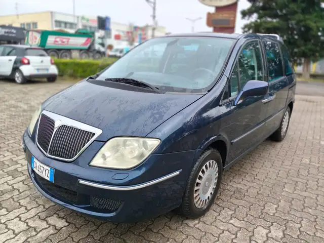 Lancia Phedra 2.2 jtd Emblema