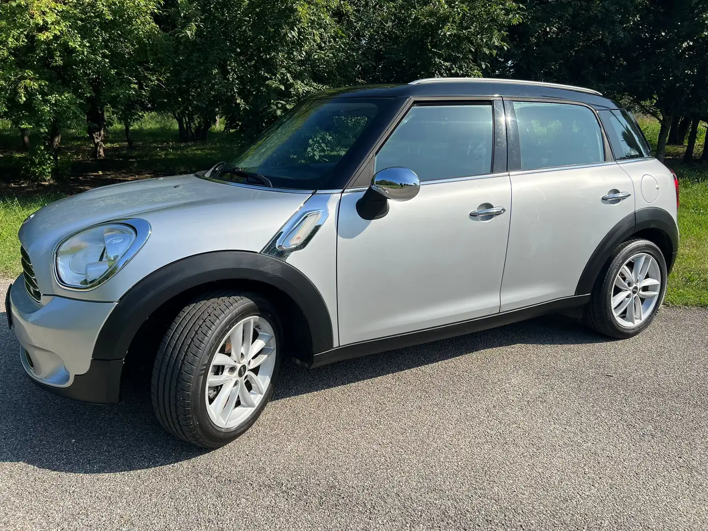 MINI Cooper D Countryman 1.6 Cooper D Grey - 1