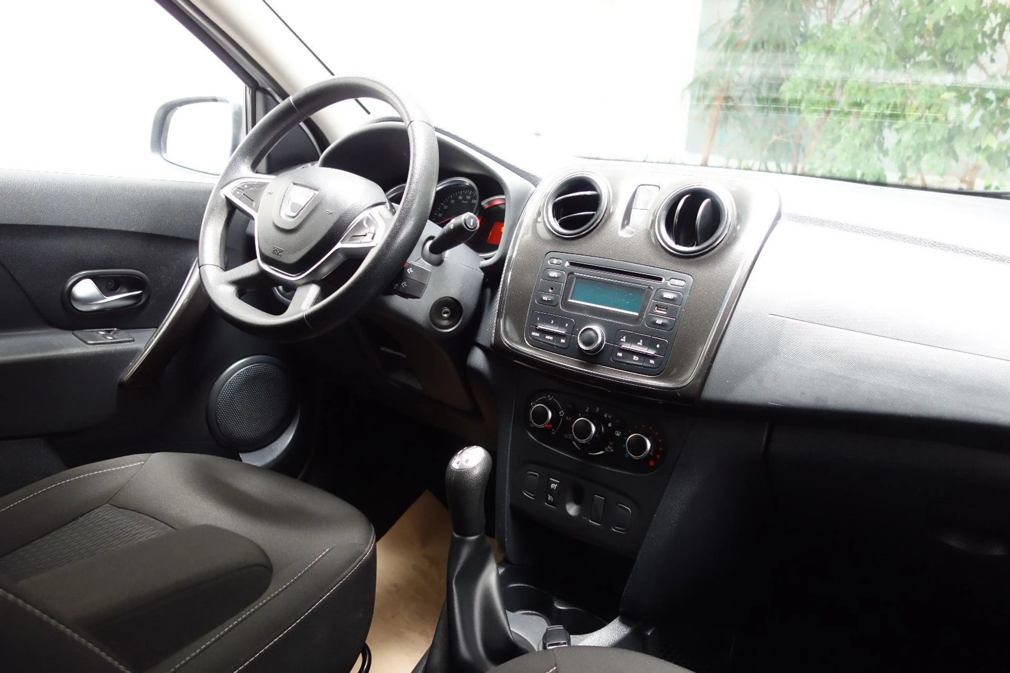 Dacia Sandero II Comfort Bivalent Klima/5-Gang/Tempoma — photo 14
