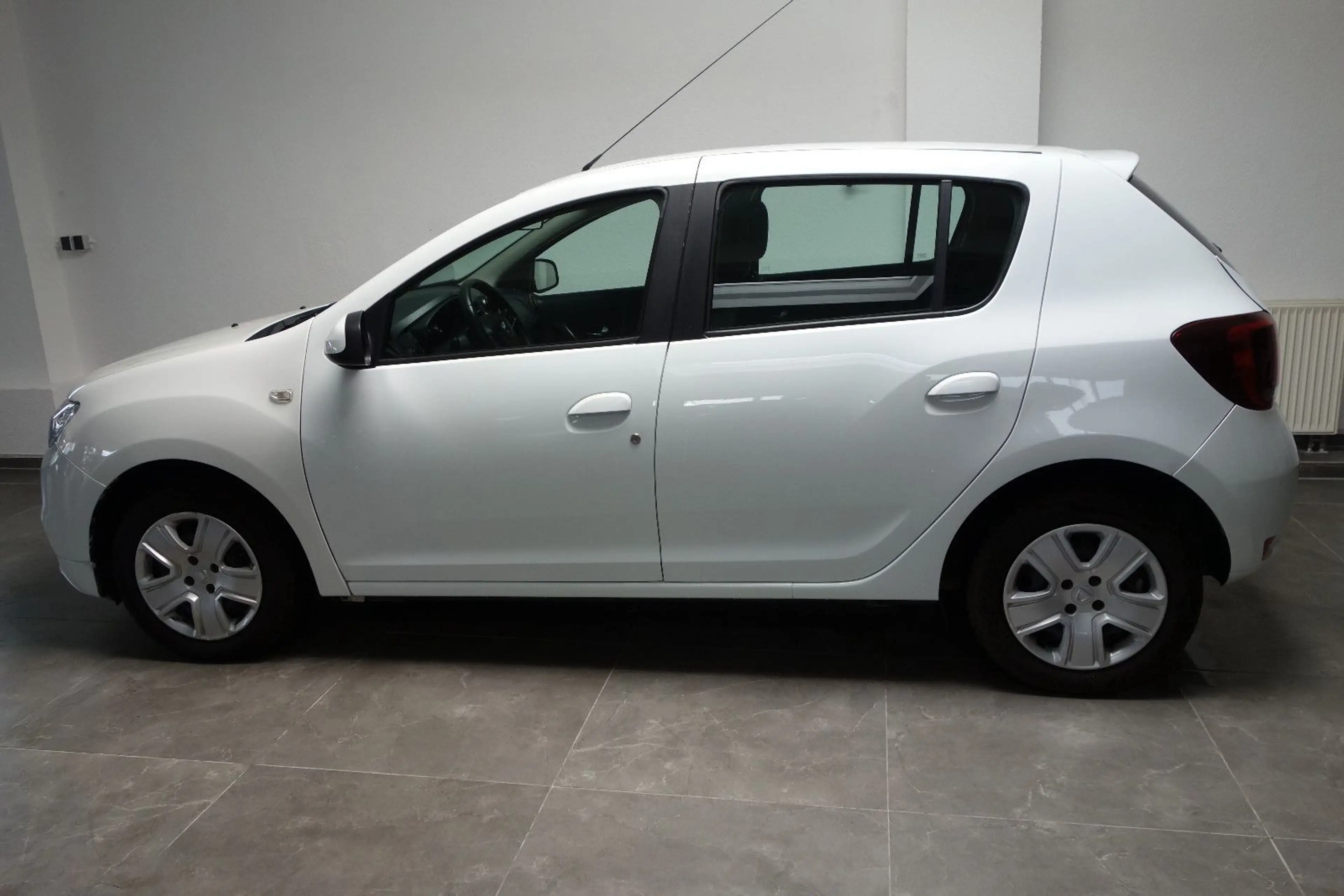 Dacia Sandero II Comfort Bivalent Klima/5-Gang/Tempoma — photo 8