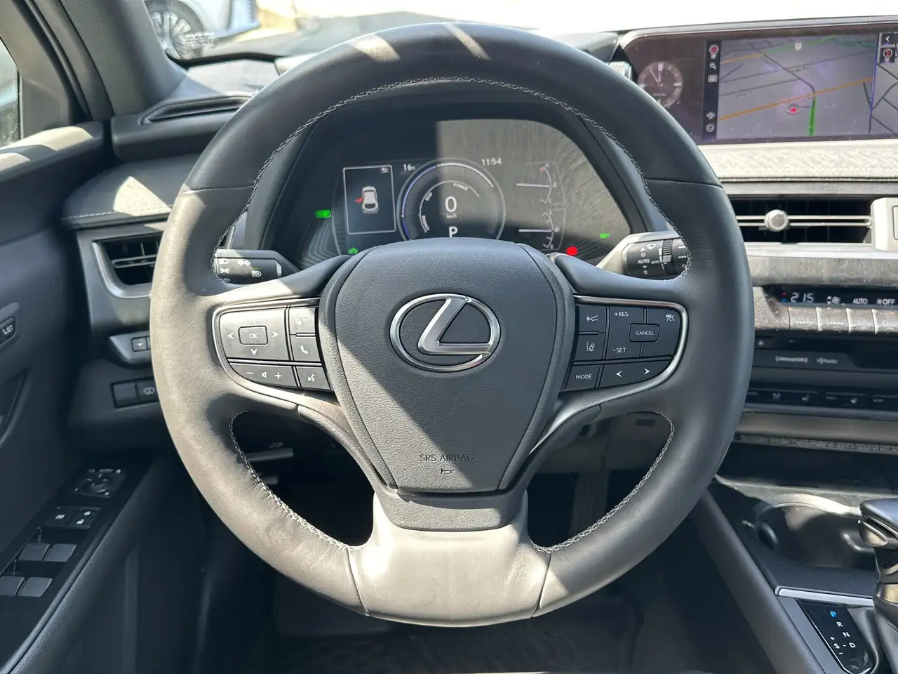 Lexus UX снимка Lexus UX