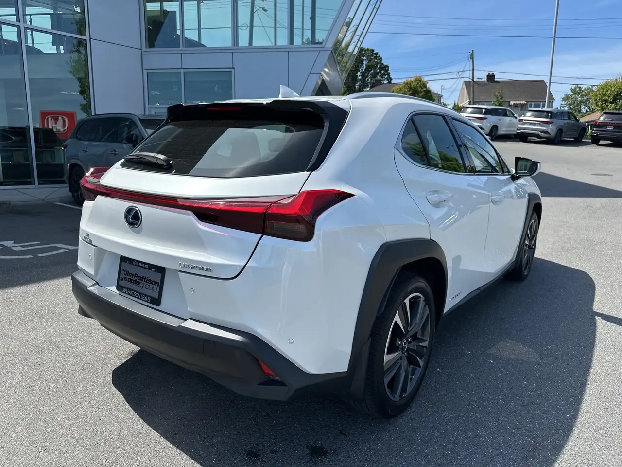 Lexus UX снимка Lexus UX