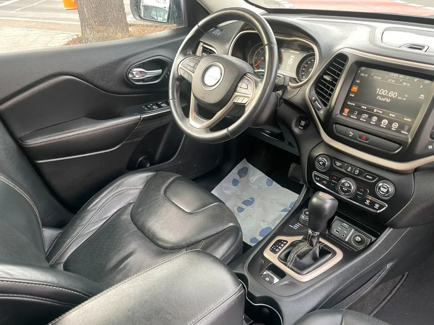 Jeep Cherokee CHEROKEE  4WD*NAVI*PANO*LEDER*KAMERA* Weiß - 2