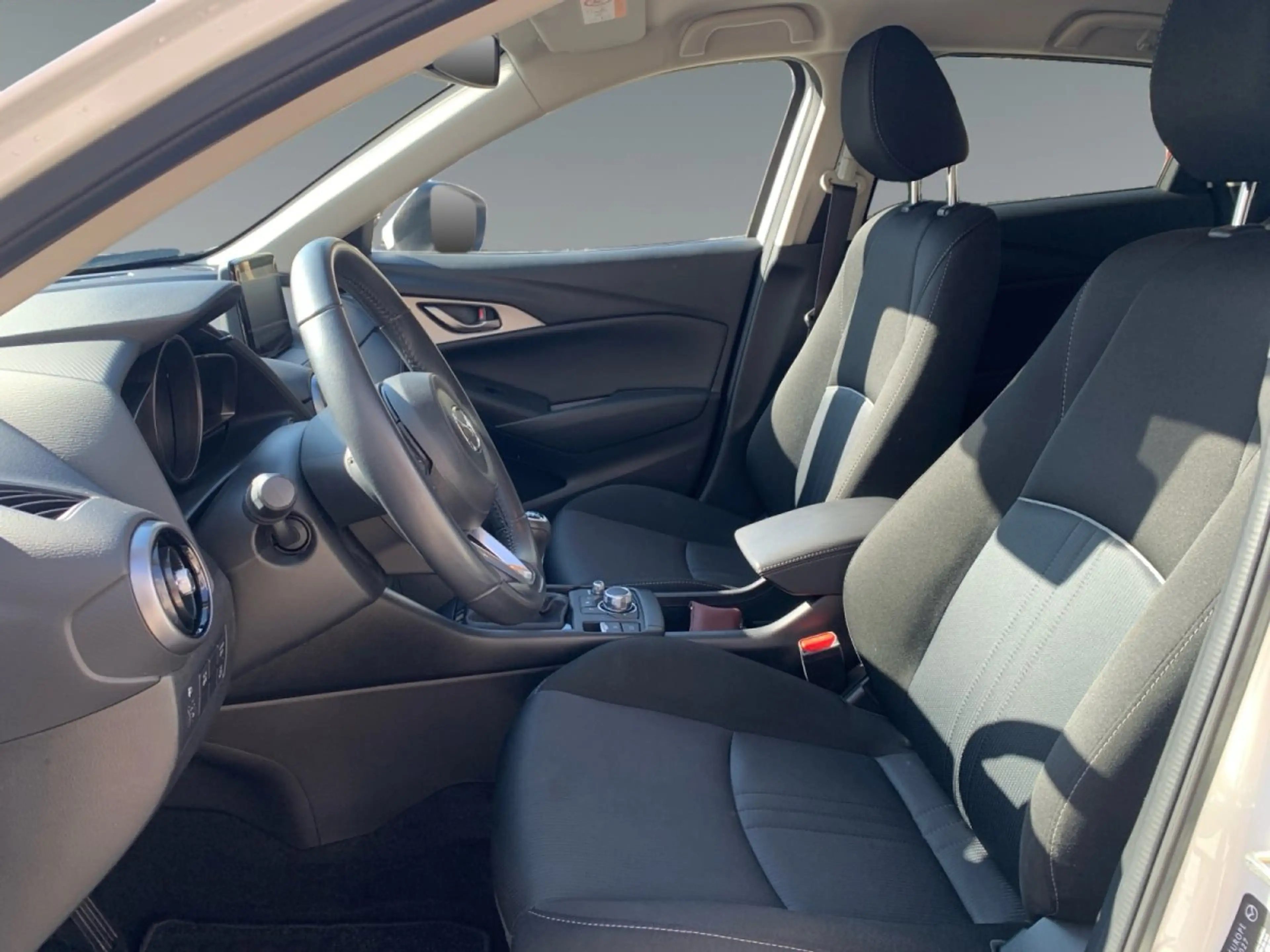 Mazda CX-3 2.0 SKYACTIV-G 121 EU6d Advantage NAVI — photo 9