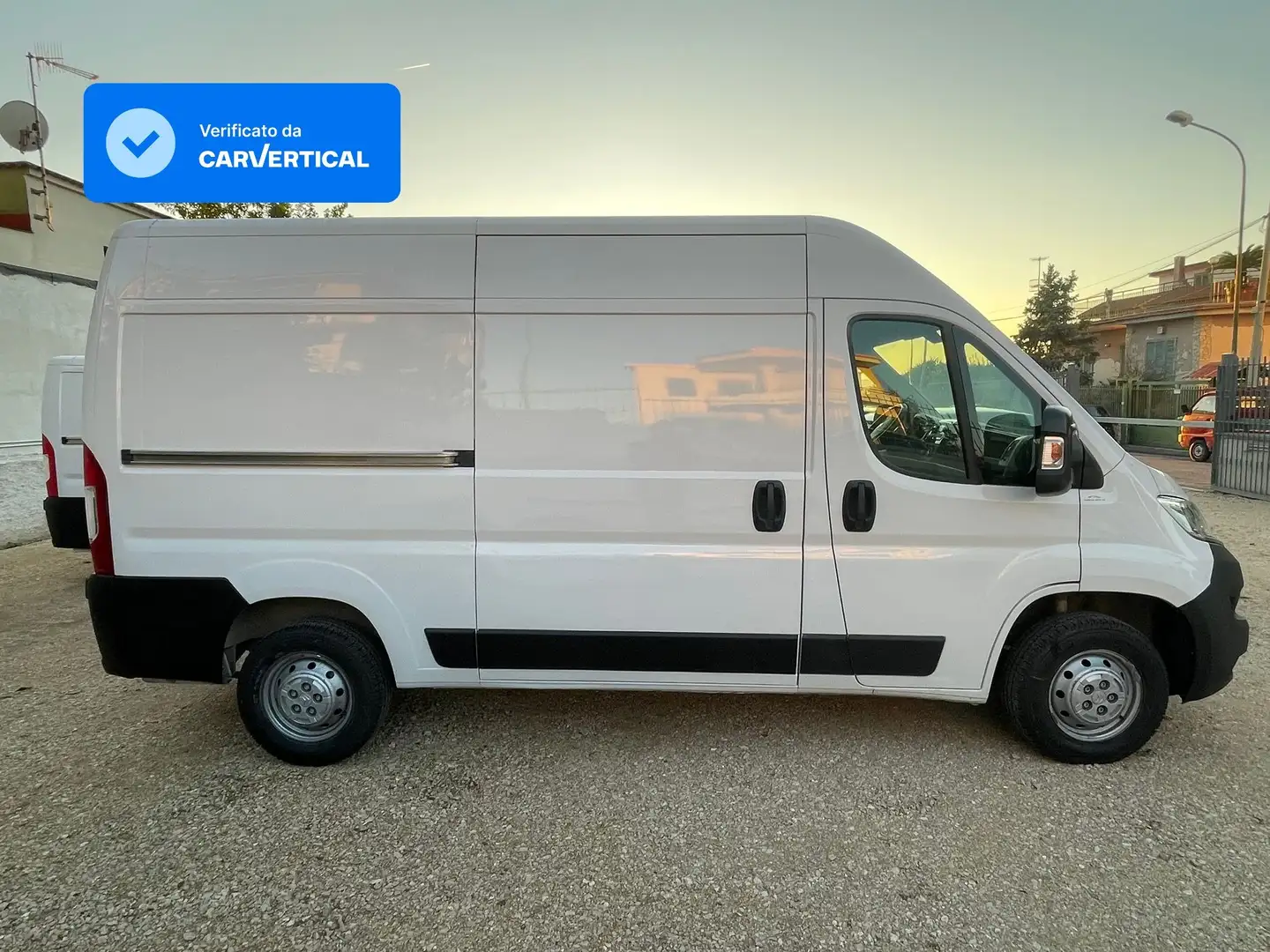 Citroen CITROEN JUMPER 33 L2H2 BlueHDi 120cv Blanc - 2