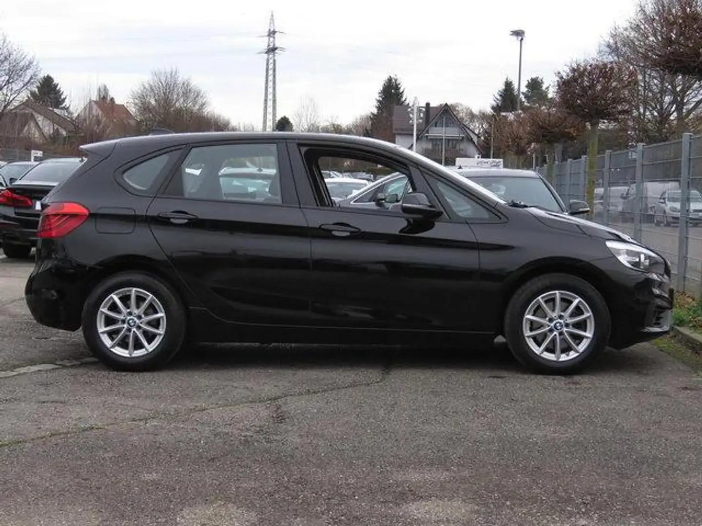 BMW 218 218i Active Tourer Advantage Nai MFL SHZ PDC Black - 2