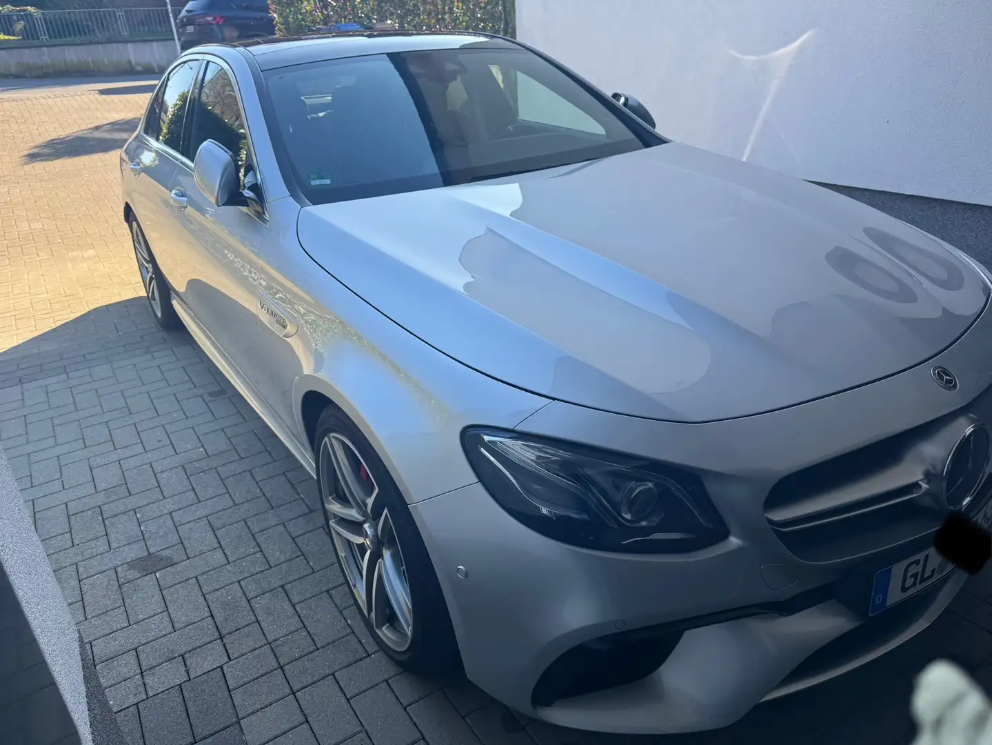 Mercedes-Benz E 63 AMG E63 S / 612PS / V-Max / 28500km - 2