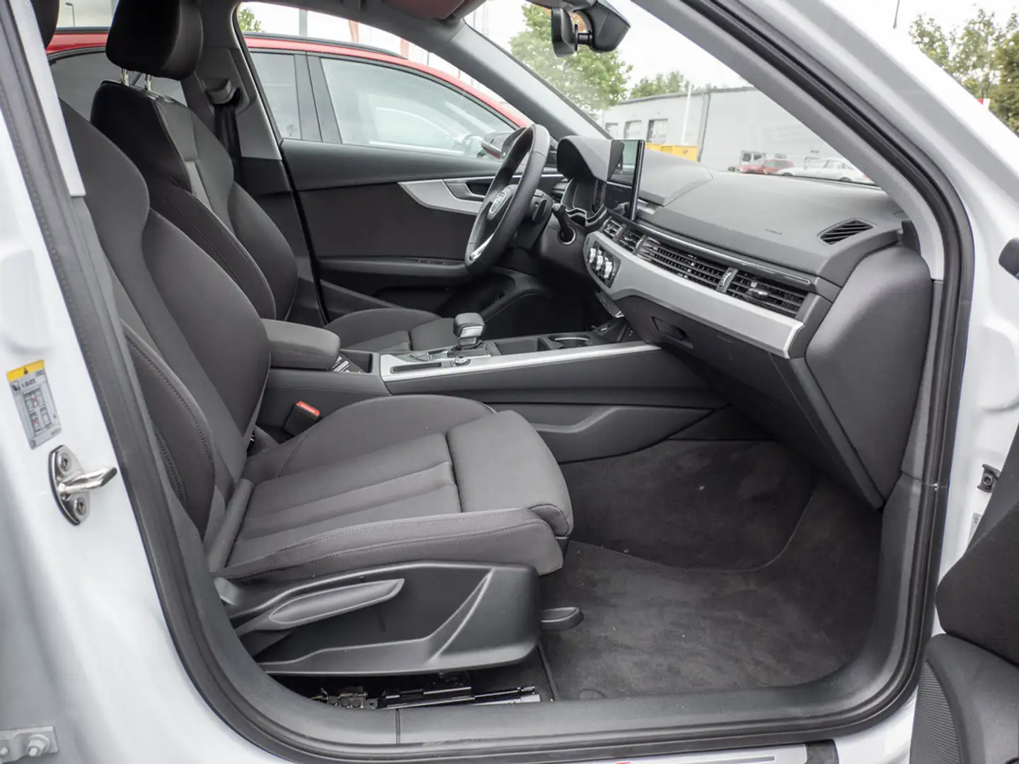 Audi A4 Avant 35 TFSI S line SHZ NAVI AHK ACC LED Weiß - 2