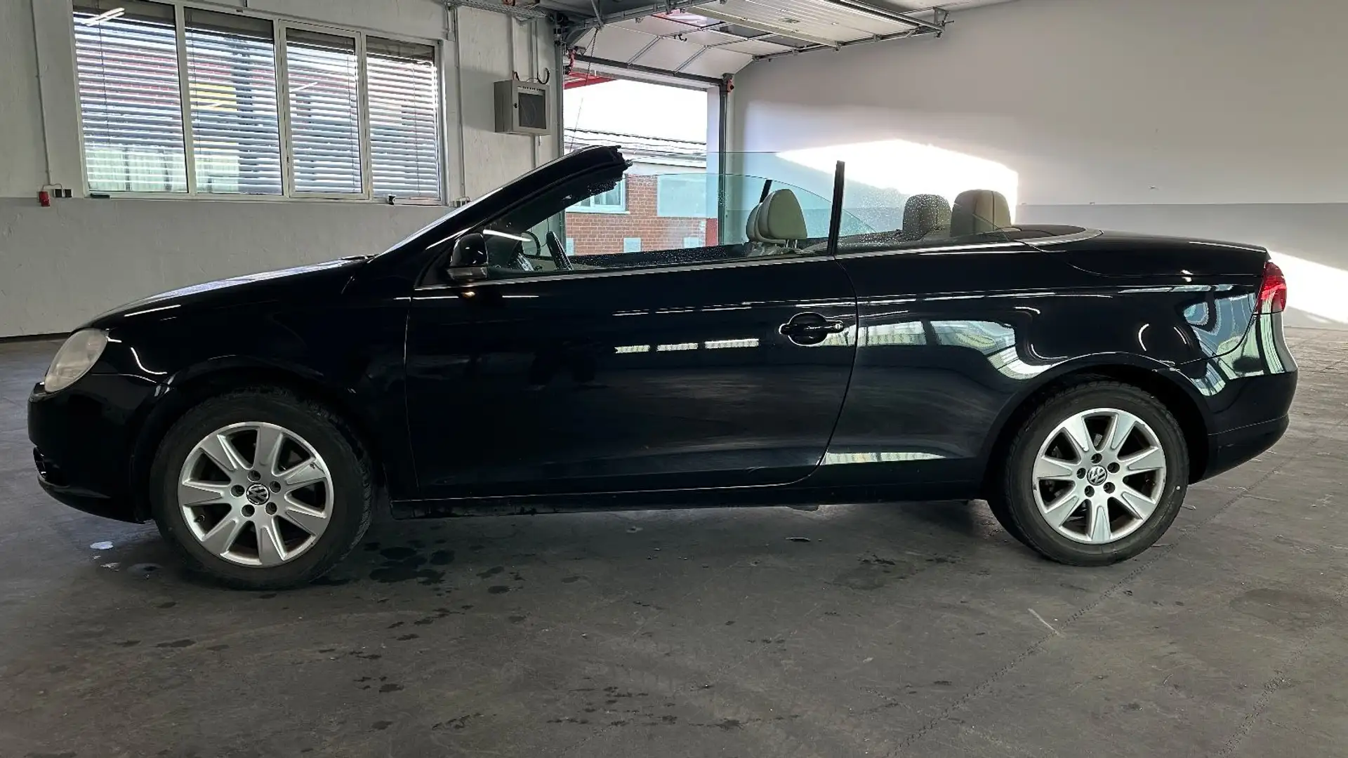 Volkswagen Eos 2.0, Tempomat, Sitzheizung, Panorama, Scheck Negro - 2