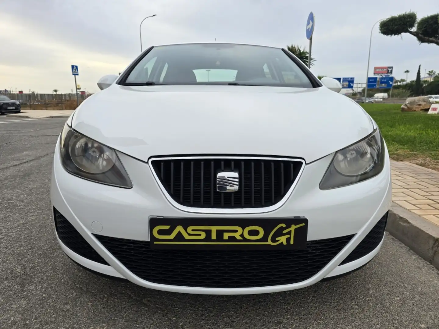 SEAT Ibiza 1.2TDI CR Reference E Ecomotive Blanco - 2
