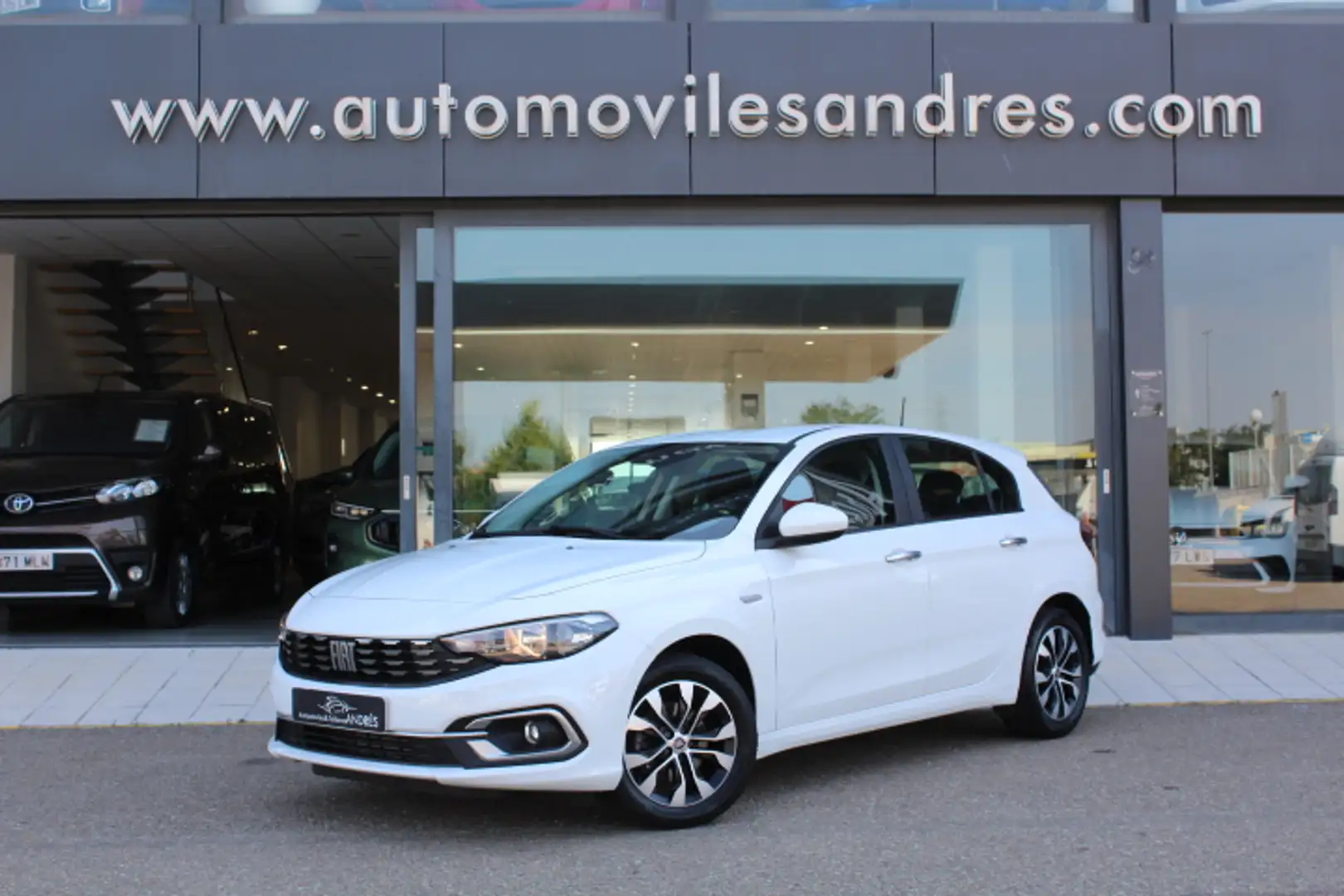 Fiat Tipo 1.6 Multijet City Life 97KW Blanco - 1