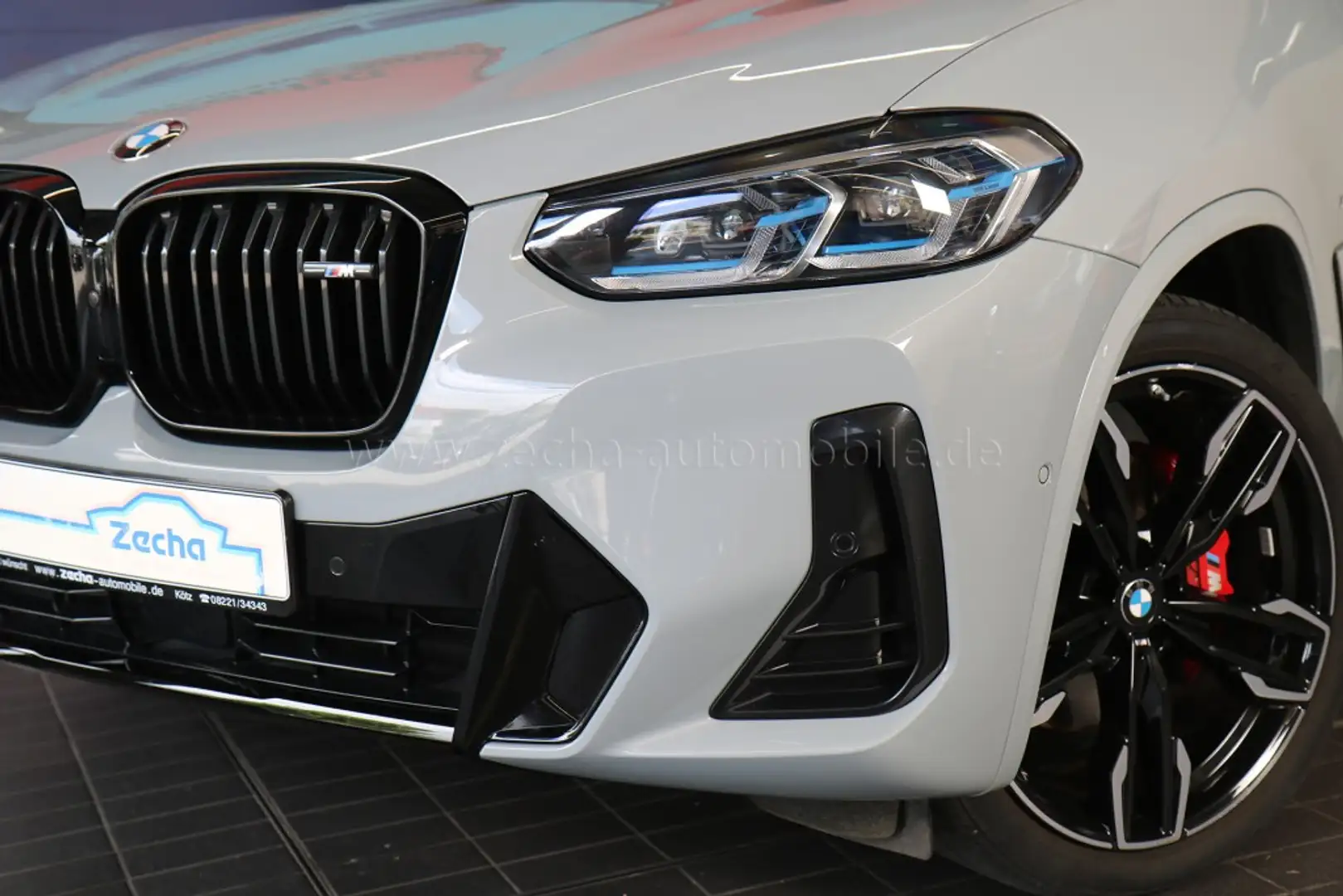 BMW X4 M Panod. AHK DrivProf. Park+ Laser Standhzg Szary - 2