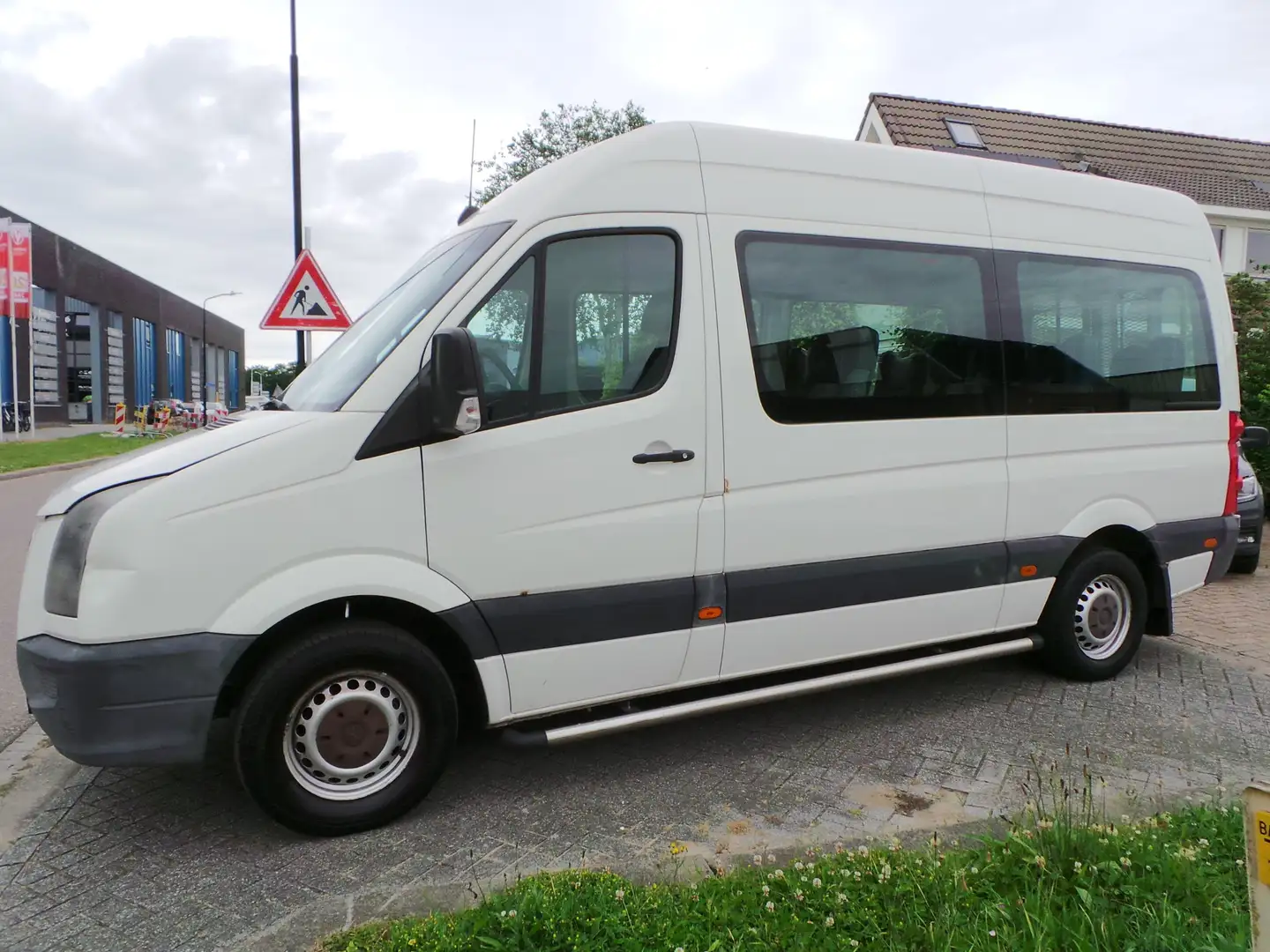 Volkswagen Crafter 32 2.5 TDI L2H2 9 persoons met Lift airco 7950 MAR Blanco - 1