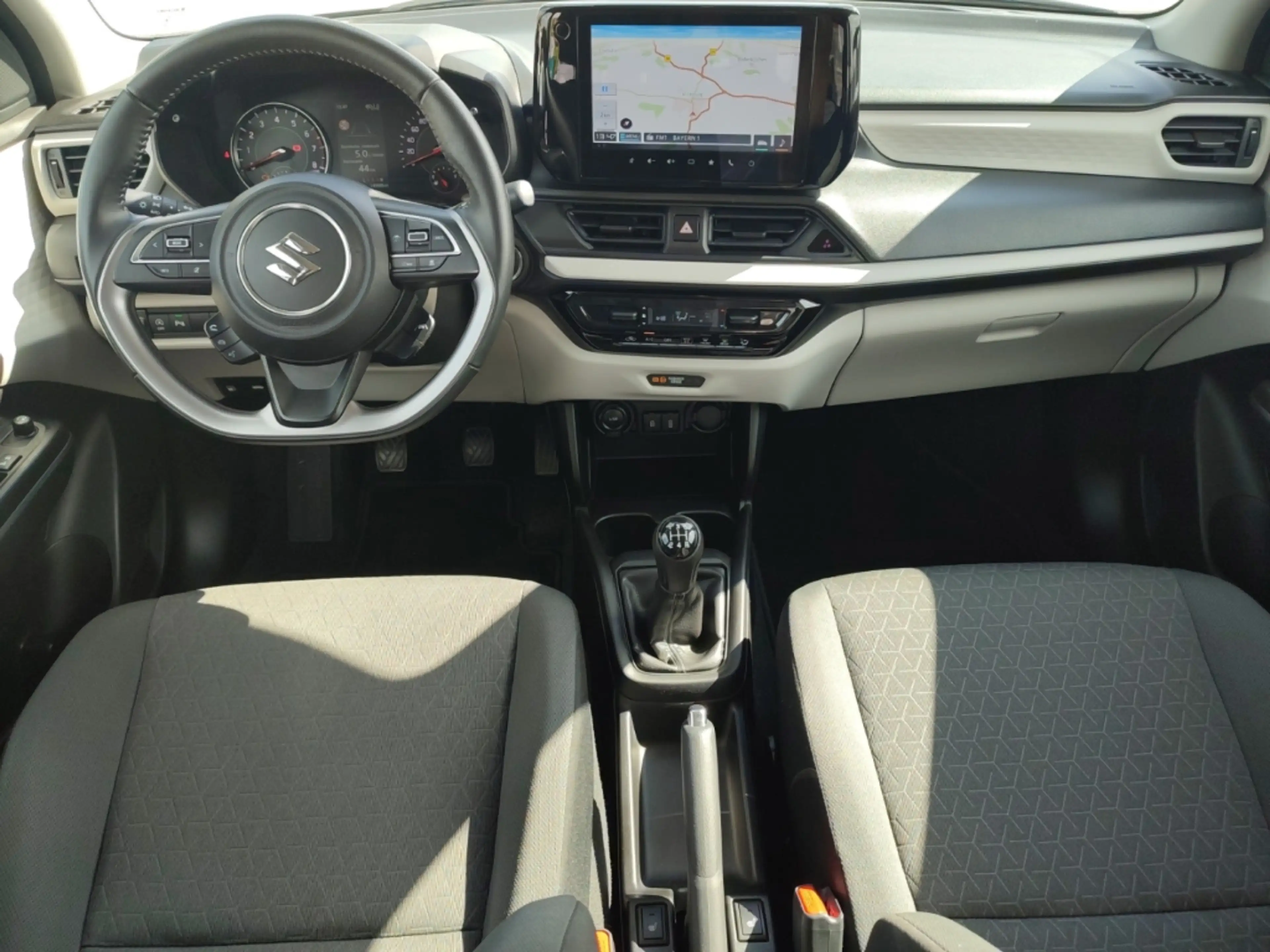 Suzuki Swift Club ALLGRIP 4x4 NAVI ACC Klima RFK SHZ FSE BT USB — photo 13