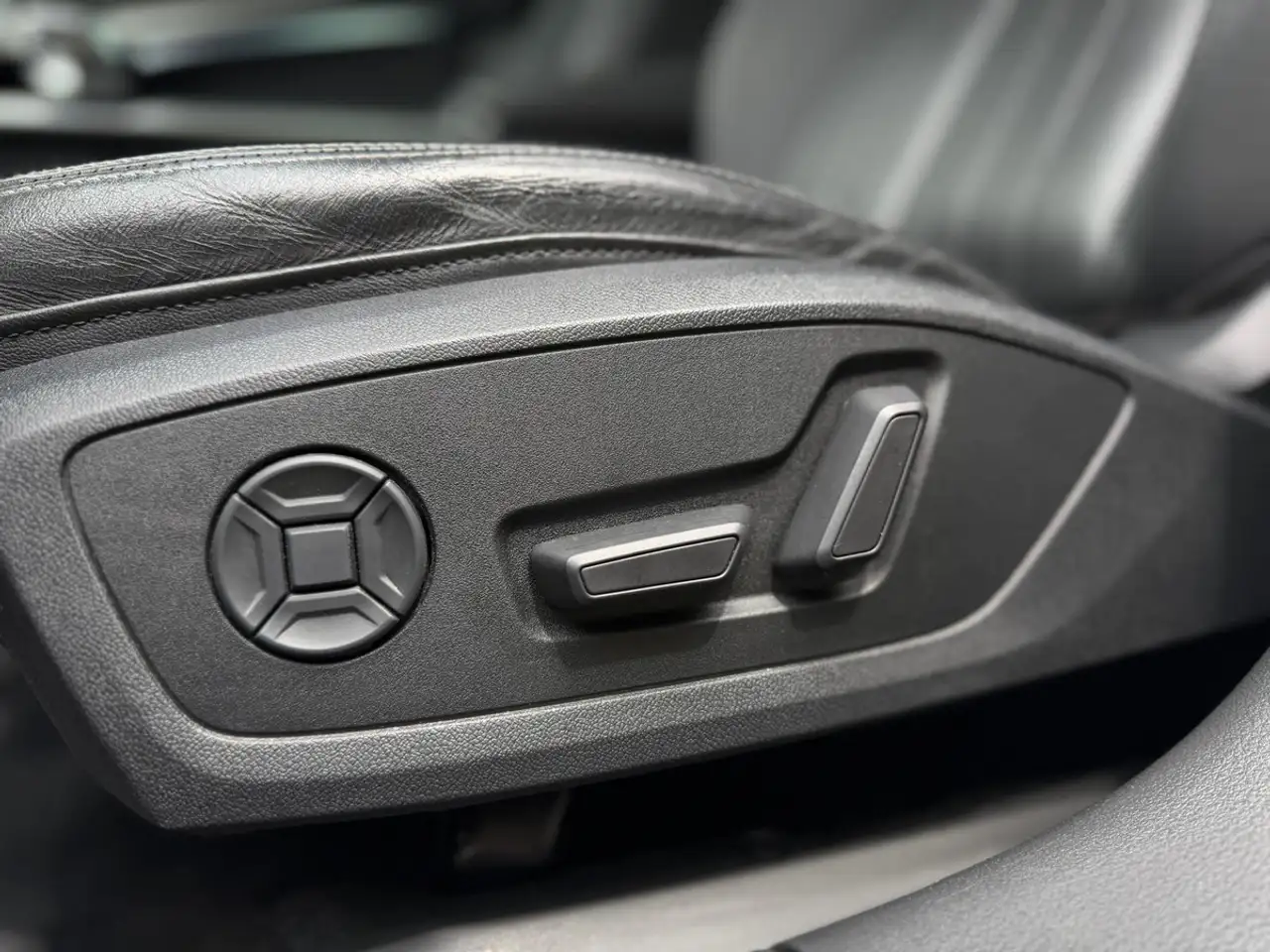 Audi A6 снимка Audi A6