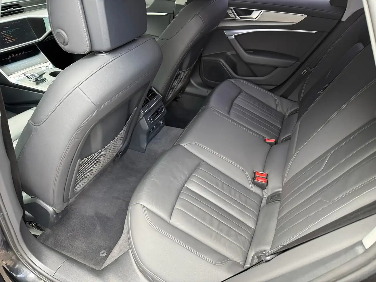 Audi A6 снимка Audi A6