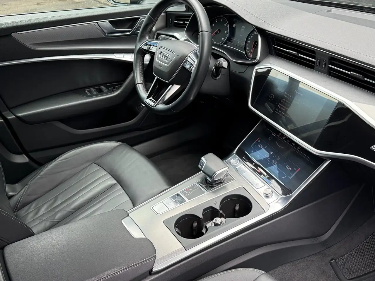 Audi A6 снимка Audi A6