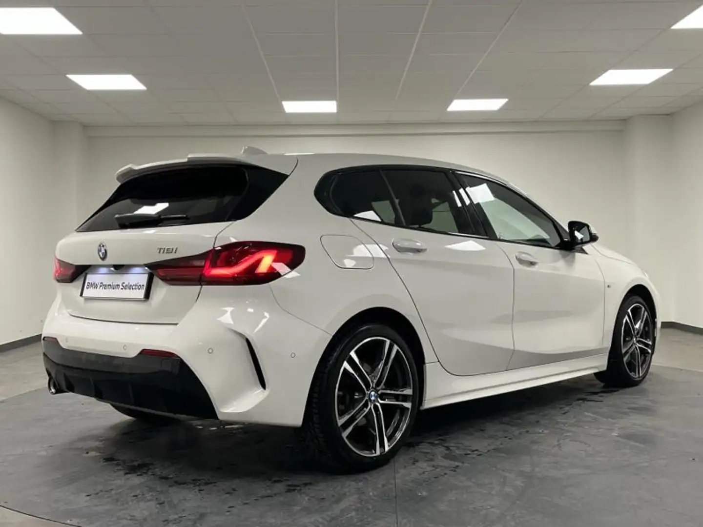 BMW 118 118iA 136ch M Sport DKG7 Blanc - 2