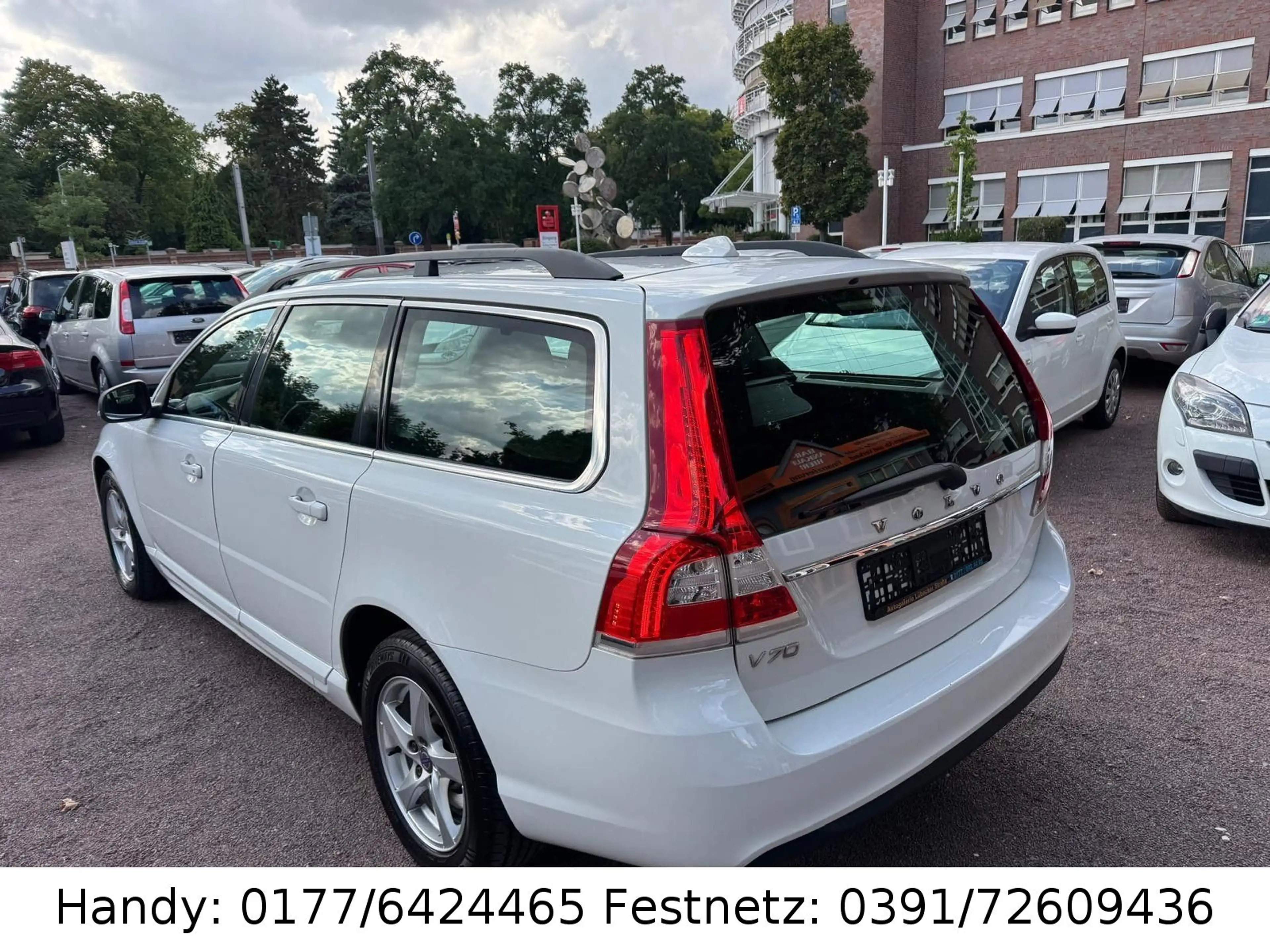 Volvo V70 D2 KLIMAAUTOMATIK/4xel.FH/ALUFELGEN/2.HAND — photo 8