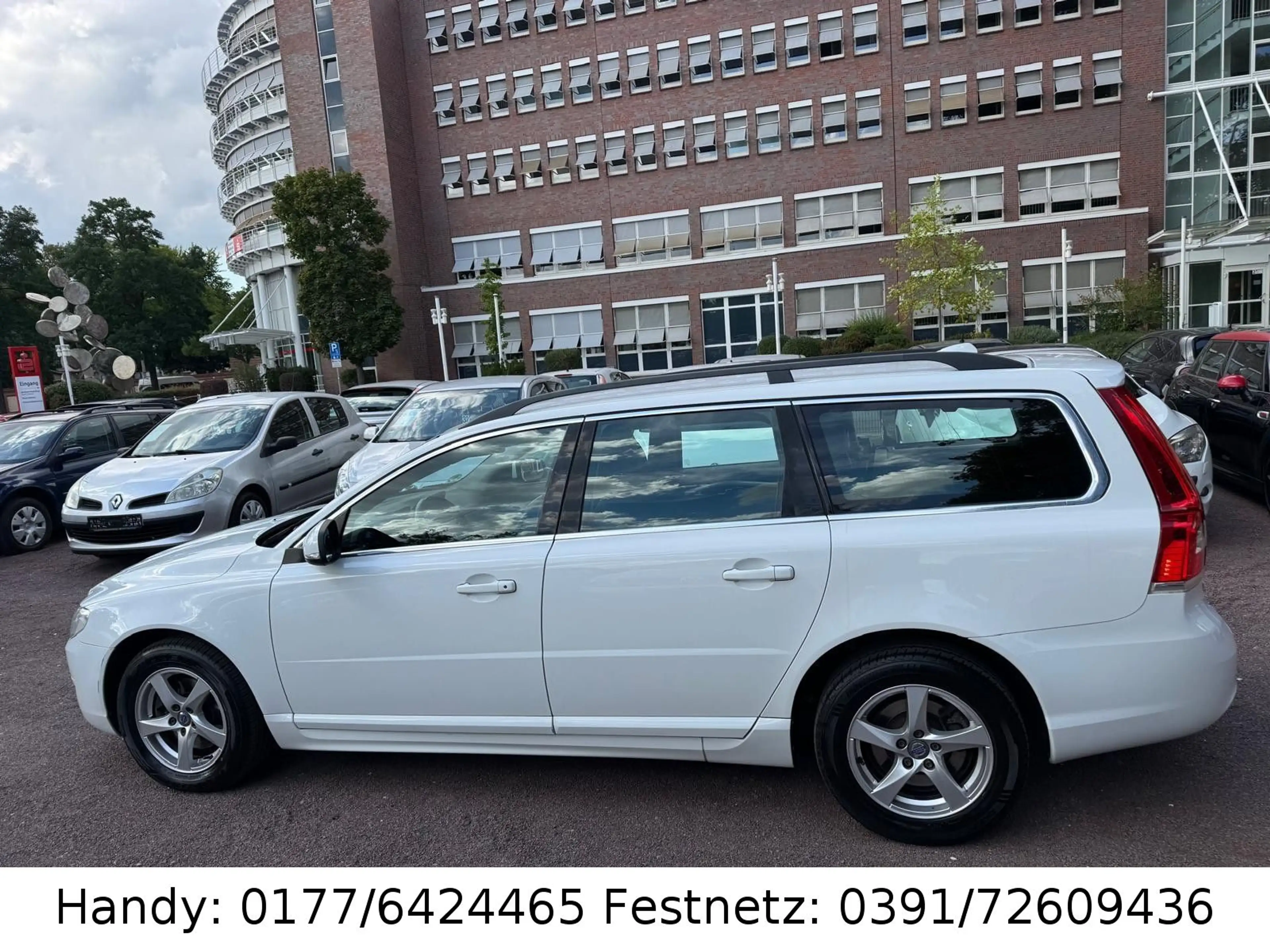 Volvo V70 D2 KLIMAAUTOMATIK/4xel.FH/ALUFELGEN/2.HAND — photo 3
